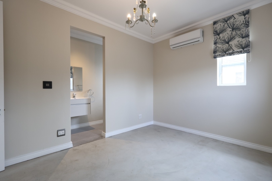 4 Bedroom Property for Sale in Val De Vie Estate Western Cape